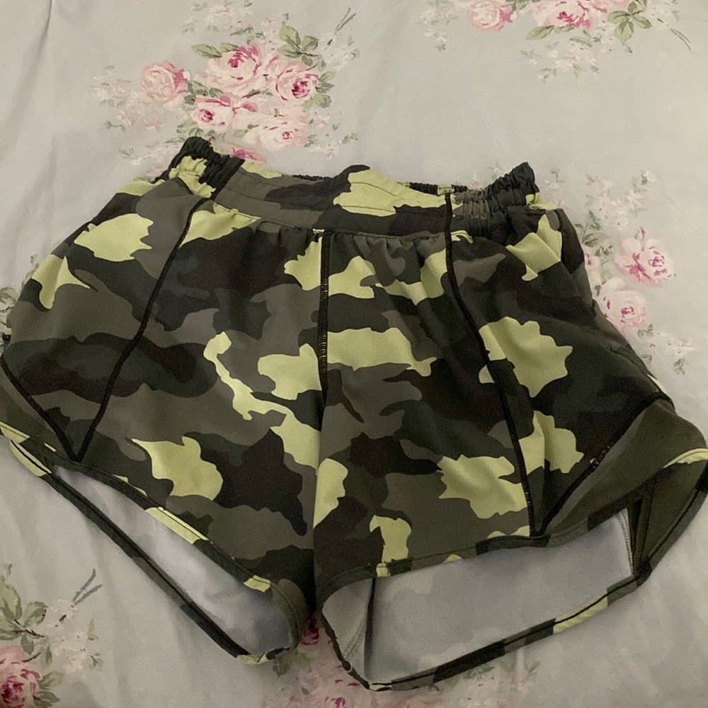 camo lulu shorts